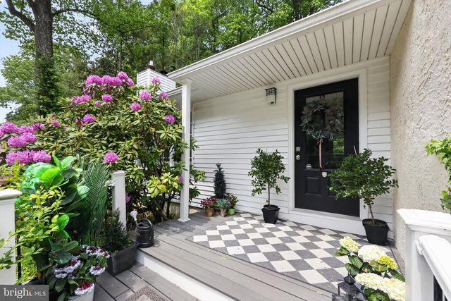 30 OAK LN, Berwyn, PA 19312
