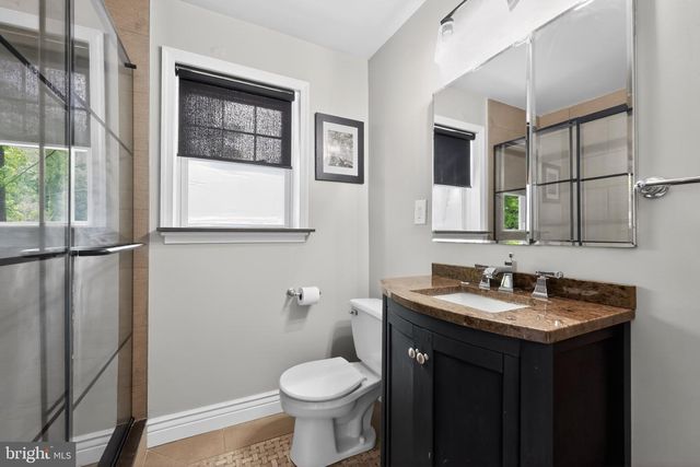 30 OAK LN, Berwyn, PA 19312