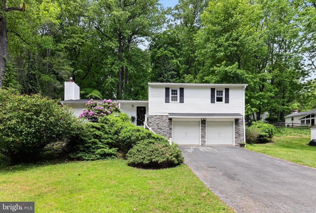 30 OAK LN, Berwyn, PA 19312
