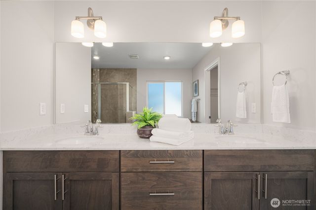 32692 Ash Avenue SE, Black Diamond, WA 98010