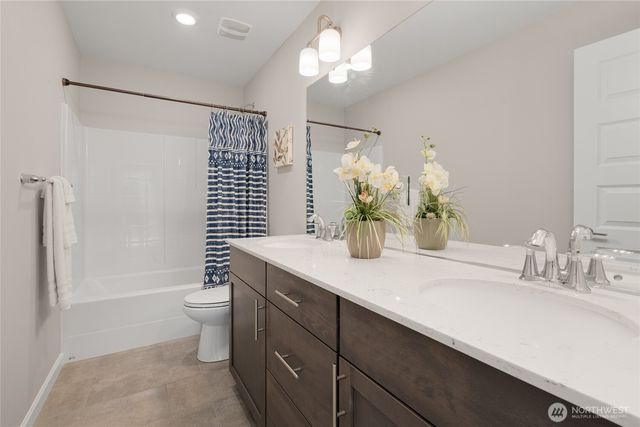 32692 Ash Avenue SE, Black Diamond, WA 98010