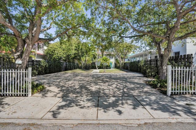 1407 SE 2nd Street 1-4, Fort Lauderdale, FL 33301