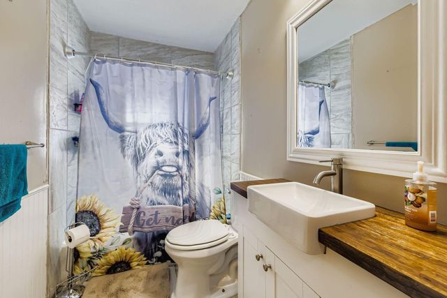 251 109th Lane NW, Coon Rapids, MN 55448