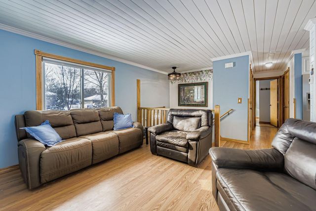 251 109th Lane NW, Coon Rapids, MN 55448