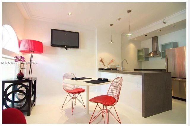 130 3rd St 101, Miami Beach, FL 33139