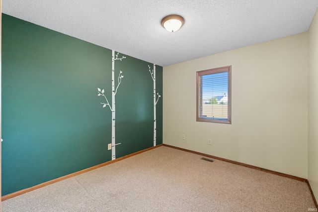 5001 Lonesome Oak Trail, Fort Wayne, IN 46845