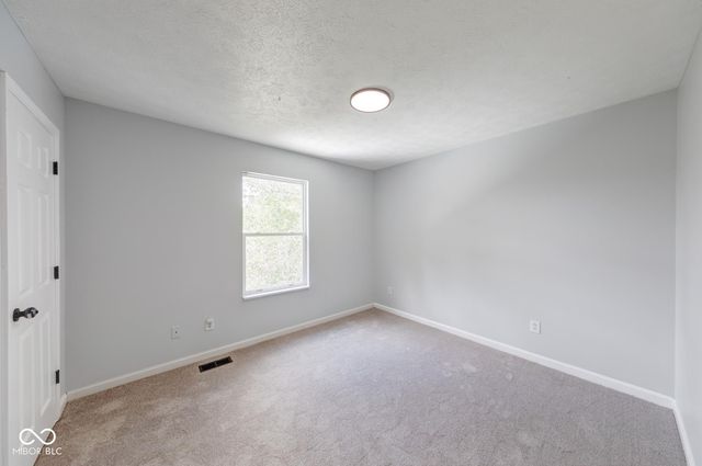 2042 Thousand Oaks Boulevard, Indianapolis, IN 46214