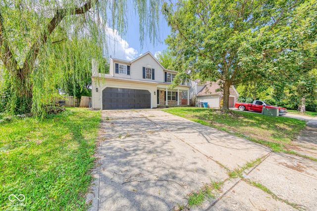 2042 Thousand Oaks Boulevard, Indianapolis, IN 46214
