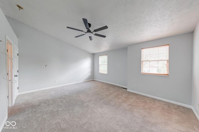2042 Thousand Oaks Boulevard, Indianapolis, IN 46214