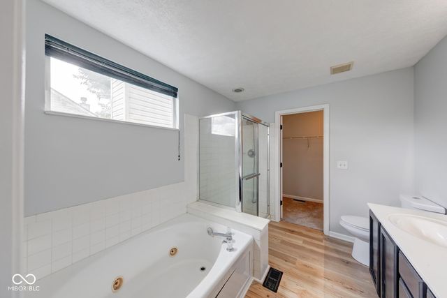 2042 Thousand Oaks Boulevard, Indianapolis, IN 46214