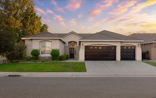 9601 Broad Stripes Way, Elk Grove, CA 95624