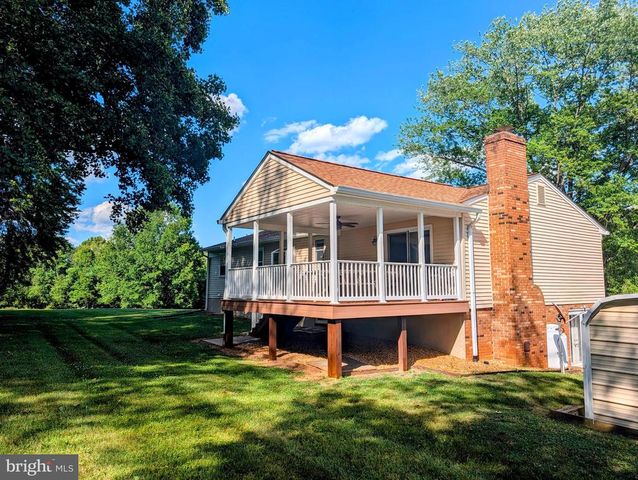 4586 HILLSIDE CT, Warrenton, VA 20187