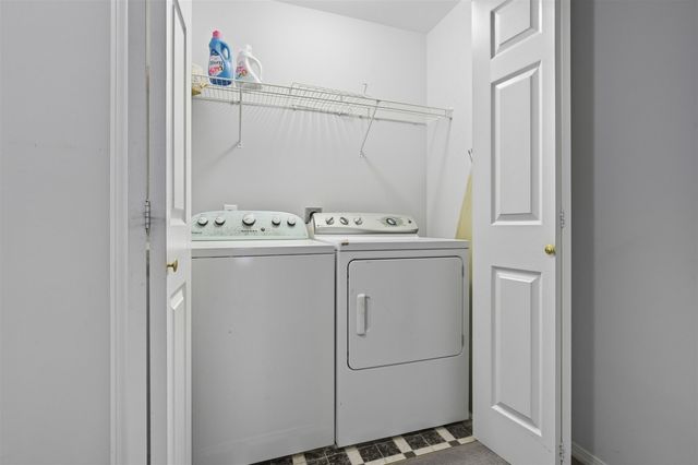 7 Melrose Court, Bloomington, IL 61704