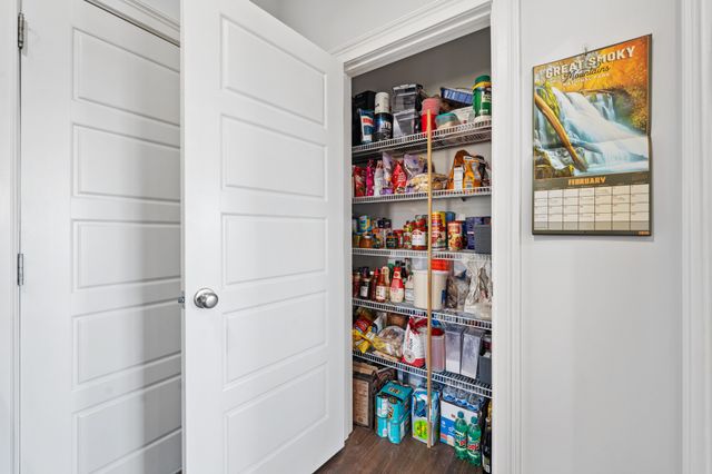 10164 Makenzie Ln, Bon Aqua, TN 37025