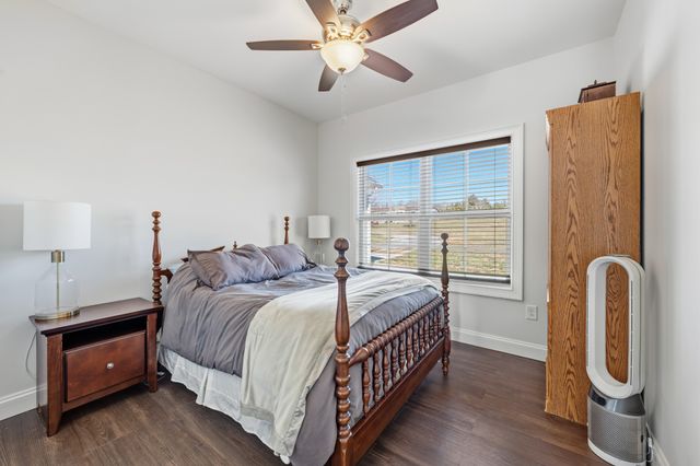 10164 Makenzie Ln, Bon Aqua, TN 37025