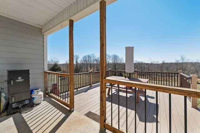 10164 Makenzie Ln, Bon Aqua, TN 37025