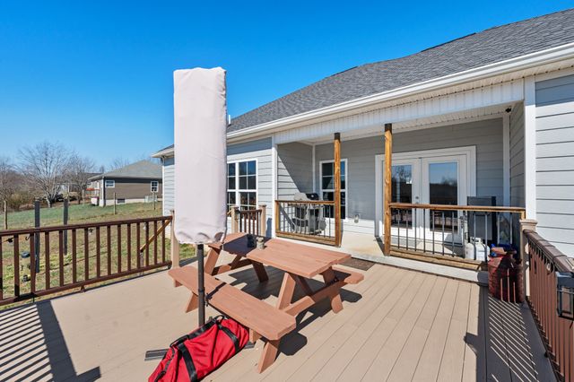 10164 Makenzie Ln, Bon Aqua, TN 37025