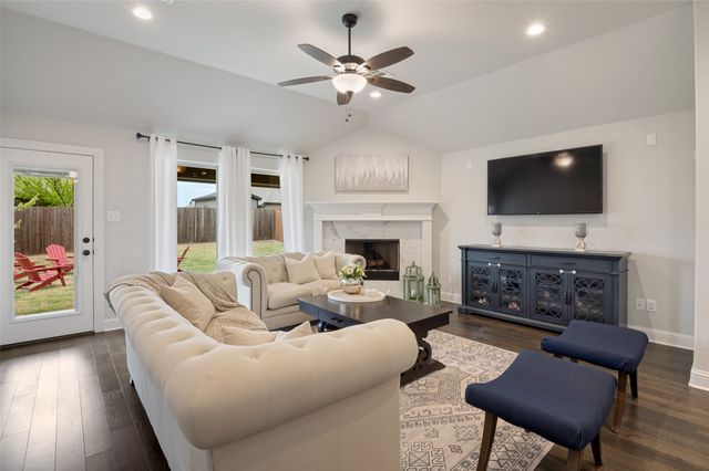 5605 S 14th Street, Midlothian, TX 76065