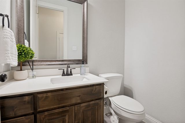 5605 S 14th Street, Midlothian, TX 76065