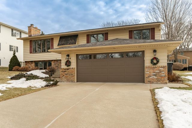 1504 20th Avenue NE, Rochester, MN 55906