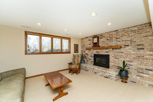 1504 20th Avenue NE, Rochester, MN 55906