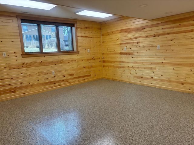 1504 20th Avenue NE, Rochester, MN 55906