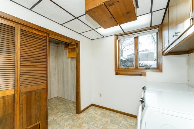 1504 20th Avenue NE, Rochester, MN 55906