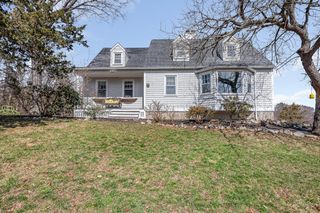 5 Silver Ledge Rd, Newbury, MA 01951