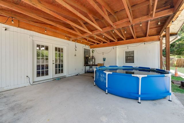 205 Freedom Lane, Arlington, TX 76002