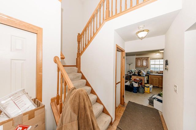 3944 W Valley View DRIVE, Franklin, WI 53132