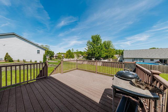3944 W Valley View DRIVE, Franklin, WI 53132