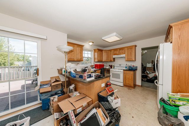 3944 W Valley View DRIVE, Franklin, WI 53132