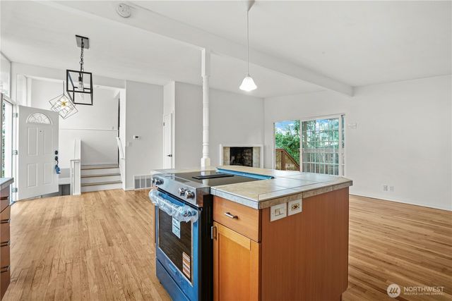 1060 149th Place SE, Bellevue, WA 98007