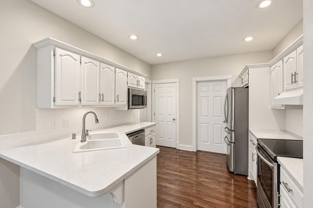 306 Savanna Drive, Richmond, KY 40475