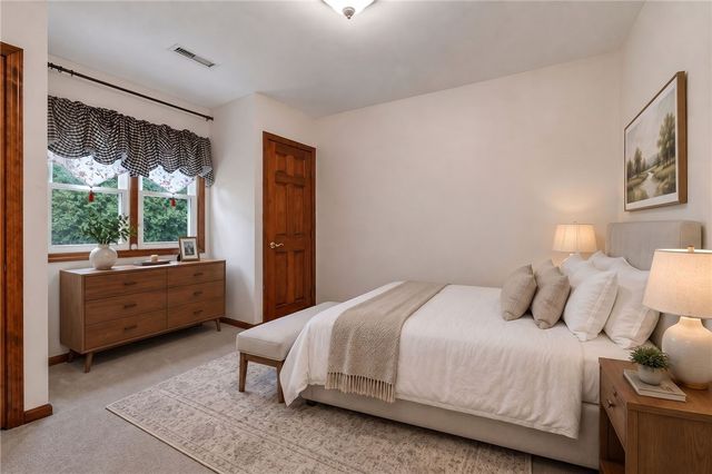 3 Douglas Circle, Smithfield, RI 02828
