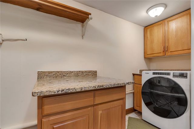 3 Douglas Circle, Smithfield, RI 02828