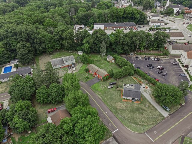 3 Douglas Circle, Smithfield, RI 02828