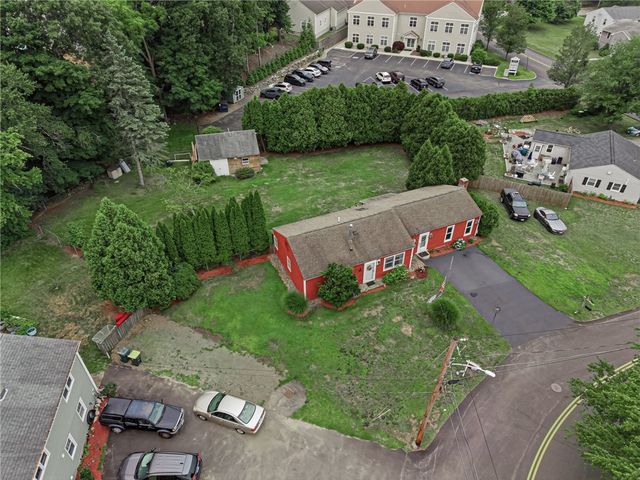 3 Douglas Circle, Smithfield, RI 02828