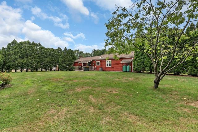 3 Douglas Circle, Smithfield, RI 02828