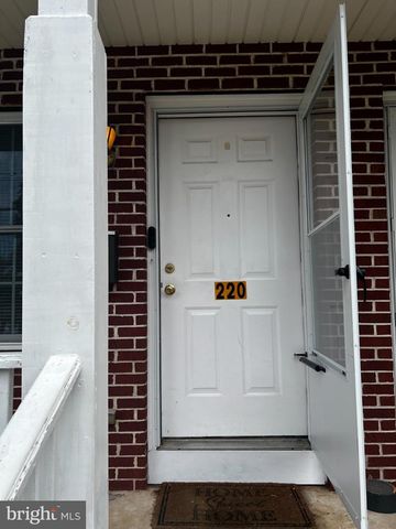 220 FRANKLIN ST, Trenton, NJ 08611