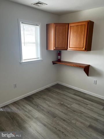220 FRANKLIN ST, Trenton, NJ 08611
