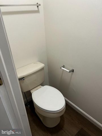 220 FRANKLIN ST, Trenton, NJ 08611