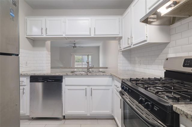 11404 Walnut Ridge DR 4, Austin, TX 78753