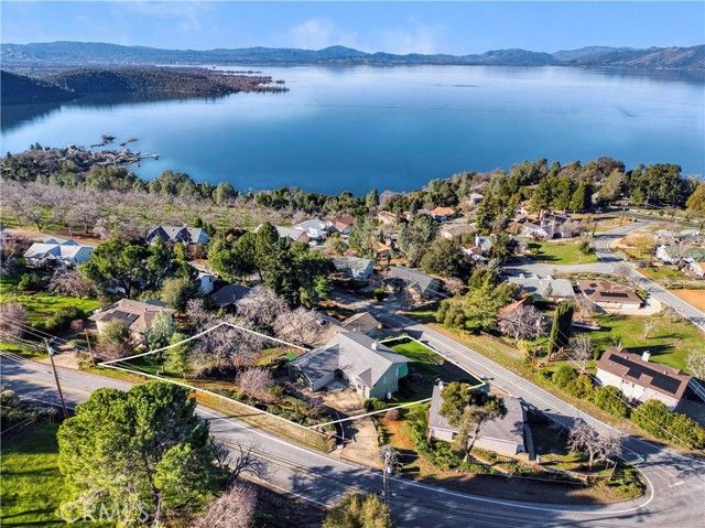 2901 Riviera Heights, Kelseyville, CA 95451
