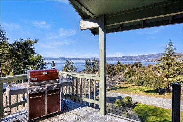 2901 Riviera Heights, Kelseyville, CA 95451