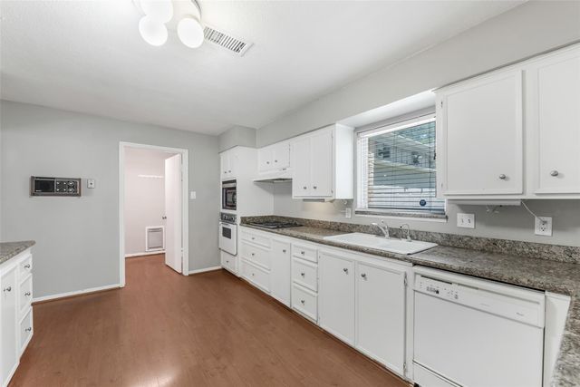 13318 Queensride Lane, Houston, TX 77070