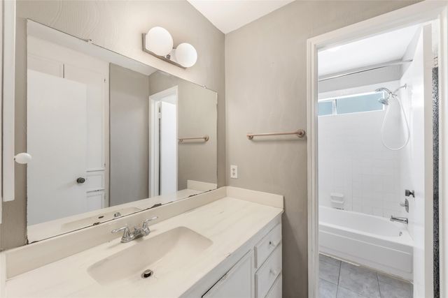 13318 Queensride Lane, Houston, TX 77070