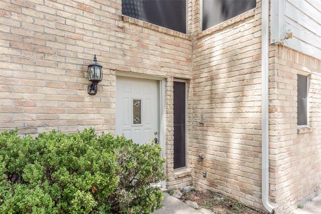 13318 Queensride Lane, Houston, TX 77070