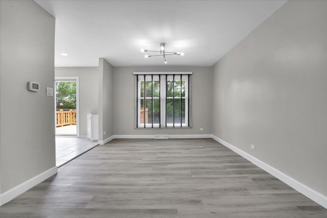 4255 Dixon Drive, Hoffman Estates, IL 60192