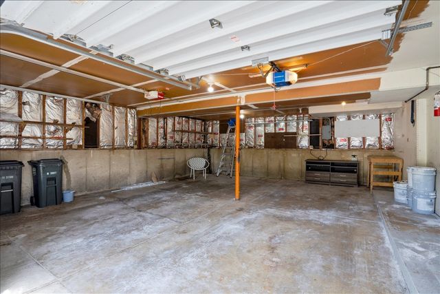 4255 Dixon Drive, Hoffman Estates, IL 60192